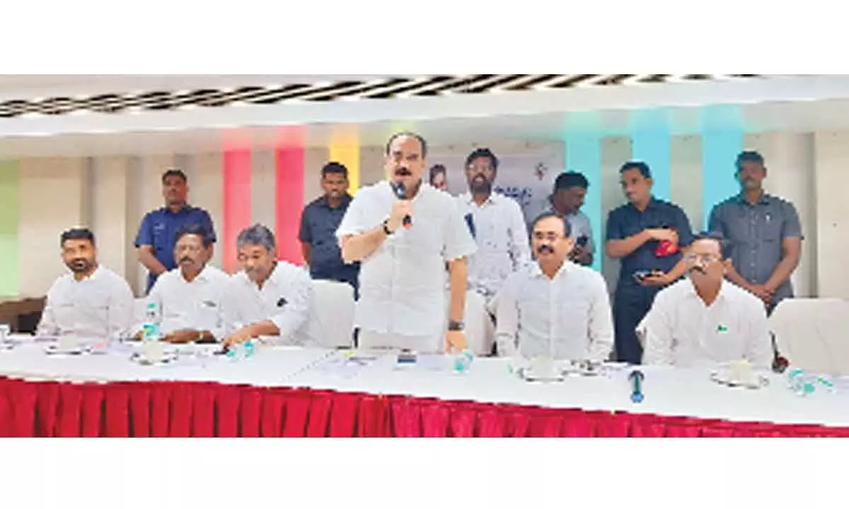 YSRCP regional coordinator Balineni Srinivasa Reddy addressing the party regional meeting in Tirupati on Thursday. Party district president N Ram Kumar Reddy, MLAs B Karunkar Reddy, K Adimulam and K Sanjeevaiah are also seen.