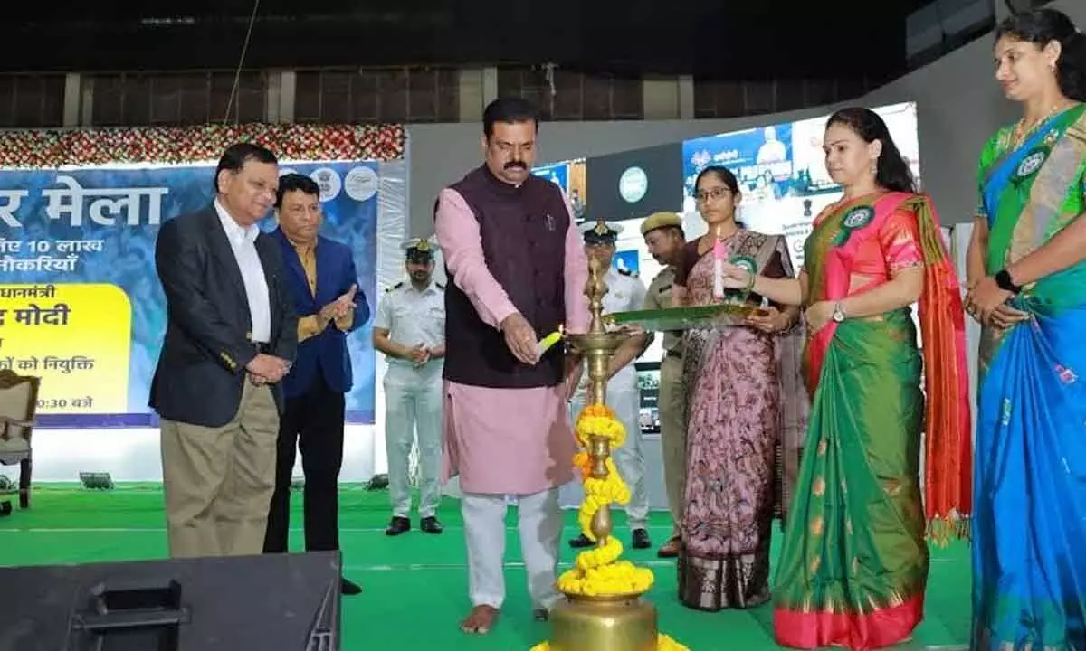 Union Minister of State for Panchayat Raj Kapil Moreshwar Patil inaugurating Rozgar Mela in Visakhapatnam on Friday