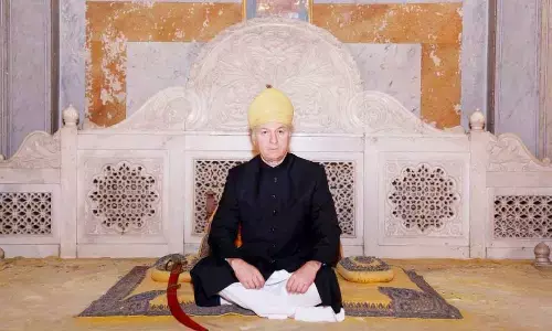 Mir Azmat Ali Khan Azmet Jah, the eldest son of the titular VIII Nizam of Hyderabad Nawab Mir Barkat Ali Khan Walashan Mukarram Jah Bahadur was ‘crowned’ as the IX head of the Asaf Jahi Dynasty.  The coronation ceremony was held at the Khilwat Mubarakh hall in the Chowmahalla Palace.