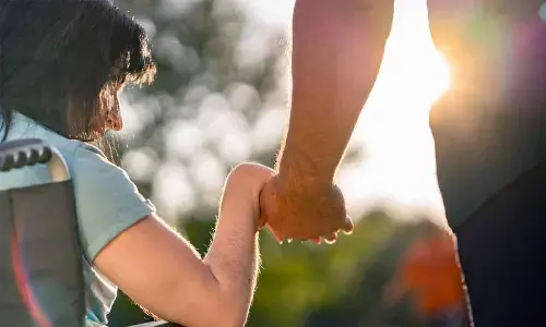 Meaningful ways to give back to your community this year