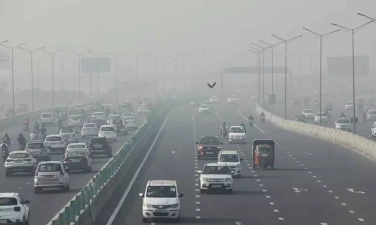 Delhis overall air quality slips into very poor category
