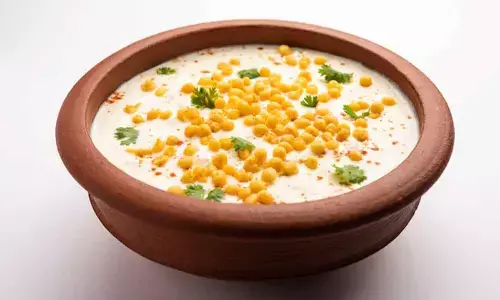 Learn to prepare Boondi Raita: Crisp fried gram flour balls