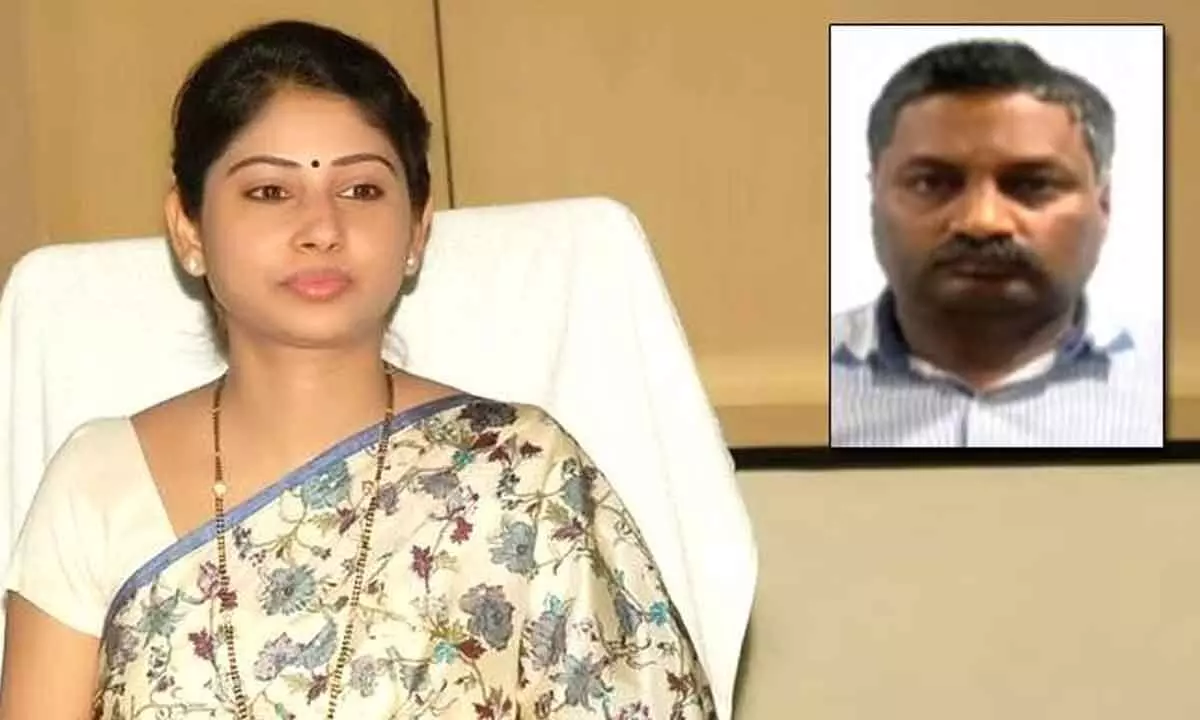 Deputy Tahsildar suspended for intruding woman IAS officers house in Hyderabad