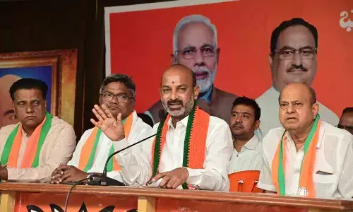 Bandi Sanjay Kumar condemns highhandedness of cops over agitating teachers