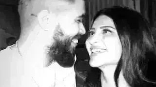 Shruti Haasans Adorable Smile in Latest Picture with Boyfriend Santanu Hazarika is Pure Happiness