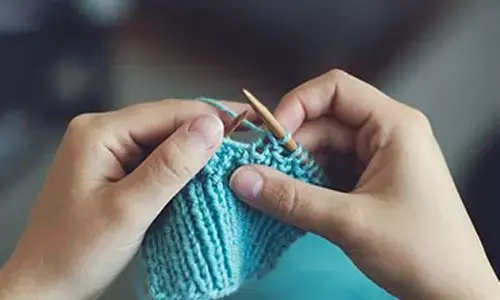 Science Studies Reveal Knitting Makes Individuals Happier & Improves Mental Health