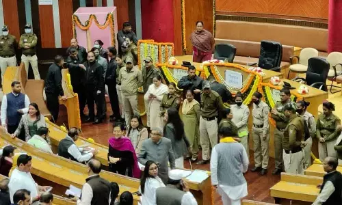 MCD House adjourned without electing Mayor; AAP stages dharna