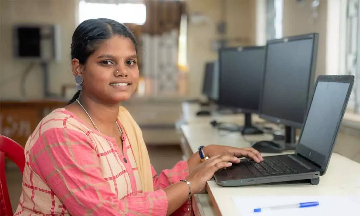 How is digital teaching helping in empowering women from smaller towns?