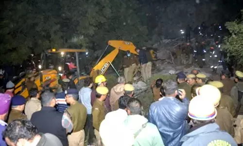 12 rescued after building collapses in Lucknow
