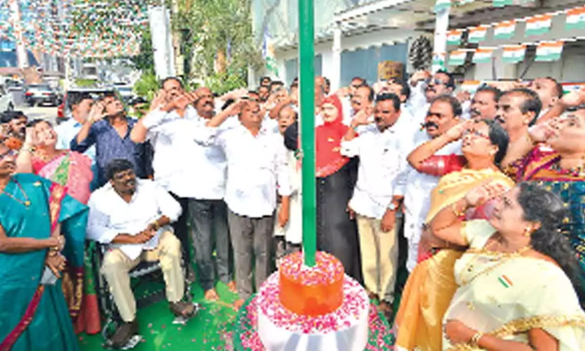 Advisor to AP government (public affairs) Sajjala Ramakrishna Reddy hoists tricolour at YSRCP central office in  Tadepalli on the occasion of Republic Day  on Thursday