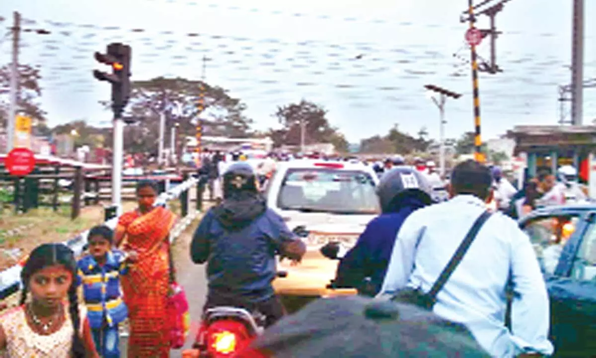 RuB delay angers commuters