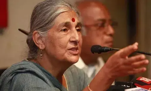 Midnights Children: Secularism the glue to keep country together