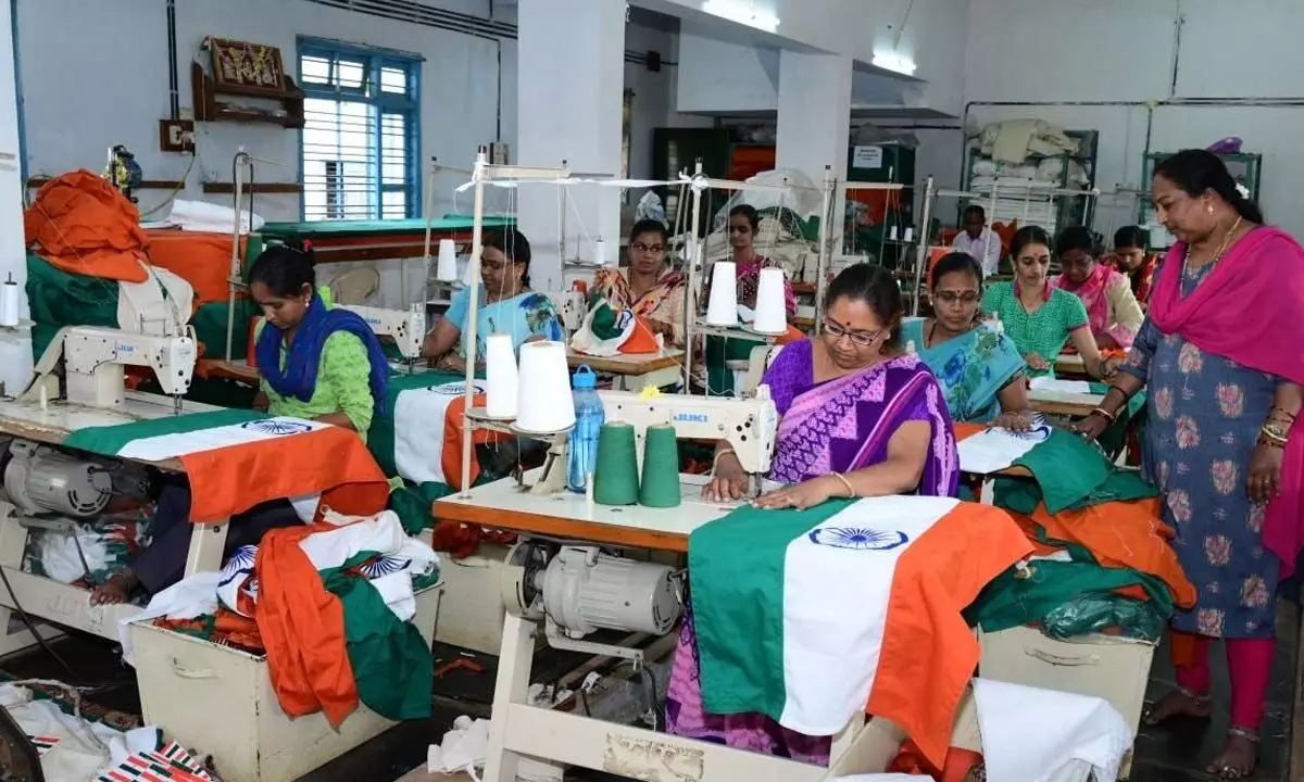 Khadi unit registers turnover of over `3 cr selling flags in FY 2022-23