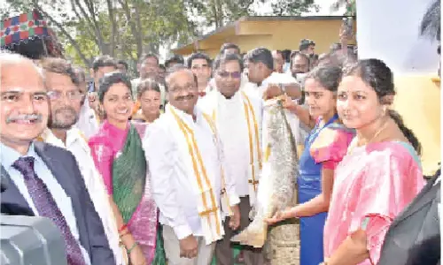 Machilipatnam: Nabard to give loans to fisherman too