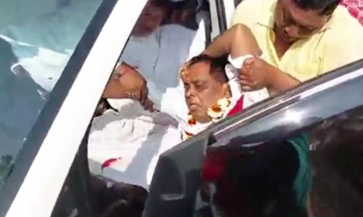 Odisha Health Minister Naba Kishore Das shot at by police officer