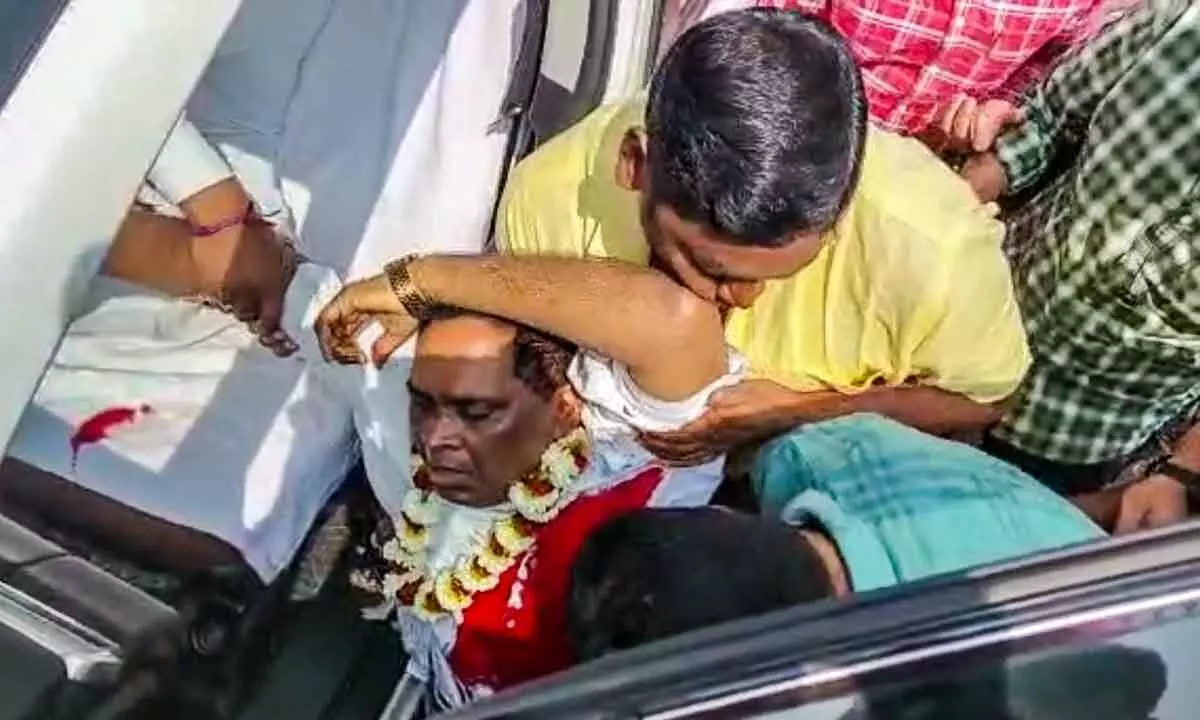 Injured Odisha Health Minister Naba Kishore Das being shifted to Apollo Hospitals in Bhubaneswar