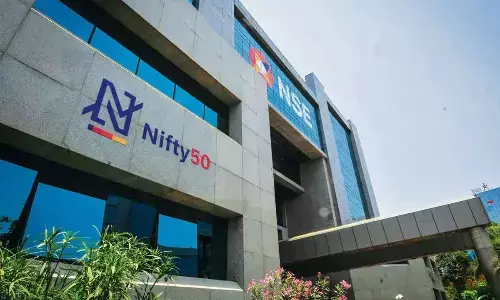 MACD showing fresh sell signal