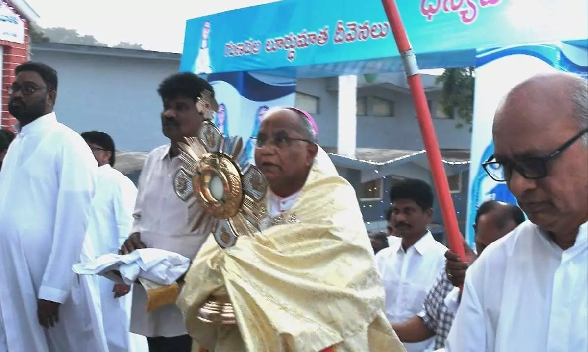 Bishop Telagathoti J Raja Rao and other members inaugurating ‘Navadina Japams’ at Gunadala Matha Church in Vijayawada on Tuesday  	Photo: Ch Venkata Mastan