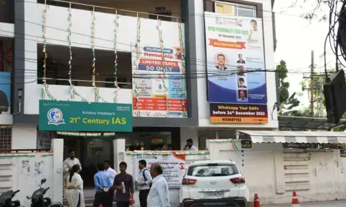 Coaching centres fleecing job aspirants