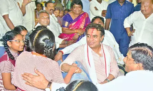 MA&UD Minister KT Rama Rao interacting with the students at Kamalapur in Hanumakonda district on Tuesday