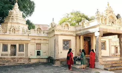 Provide 1,000 cr for conservation of heritage buildings