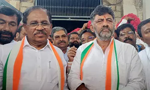 Two senior Congress leaders unhappy with state bosses