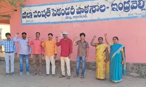 Language pandits fight for decent salary, promotions