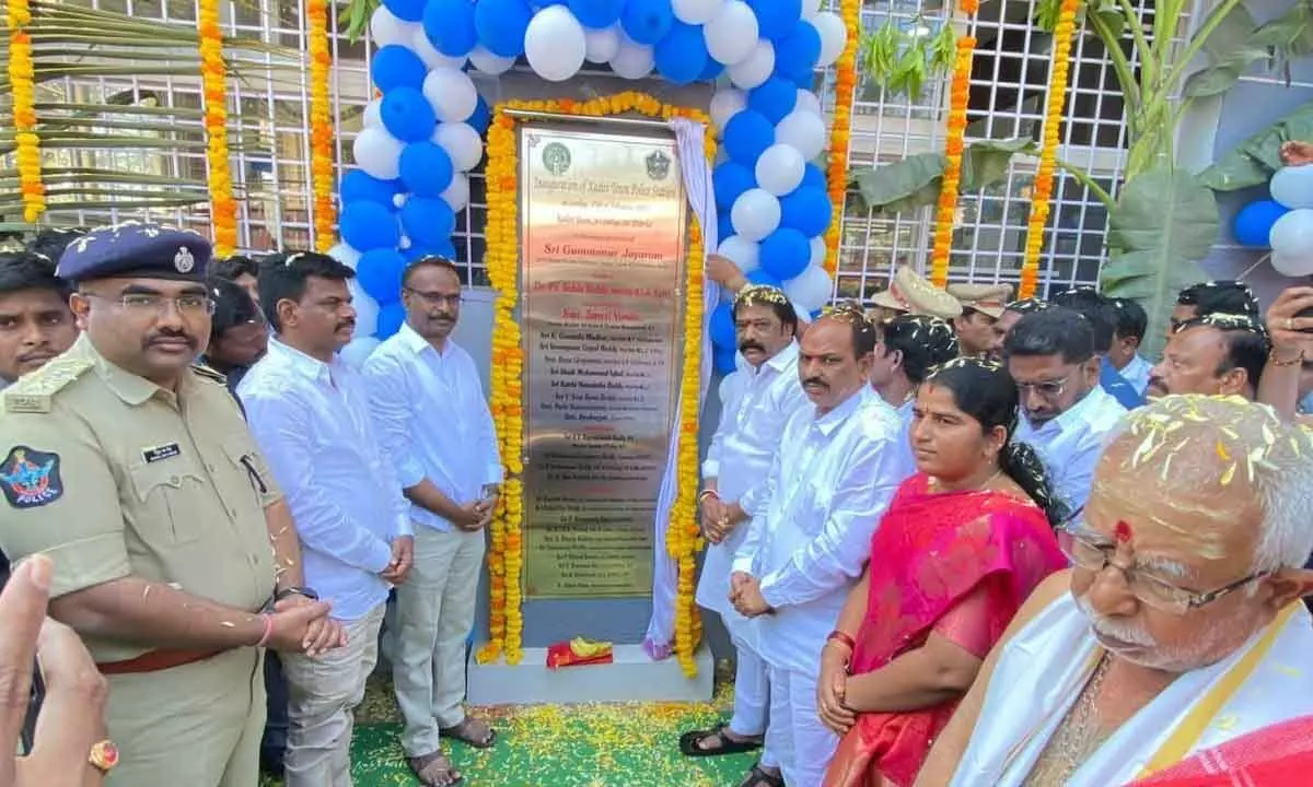 Minister for Labour G Jayaram, Collector Basanth Kumar and SP Rahul Dev Singh at the inauguration of police station building in Kadiri on Sunday