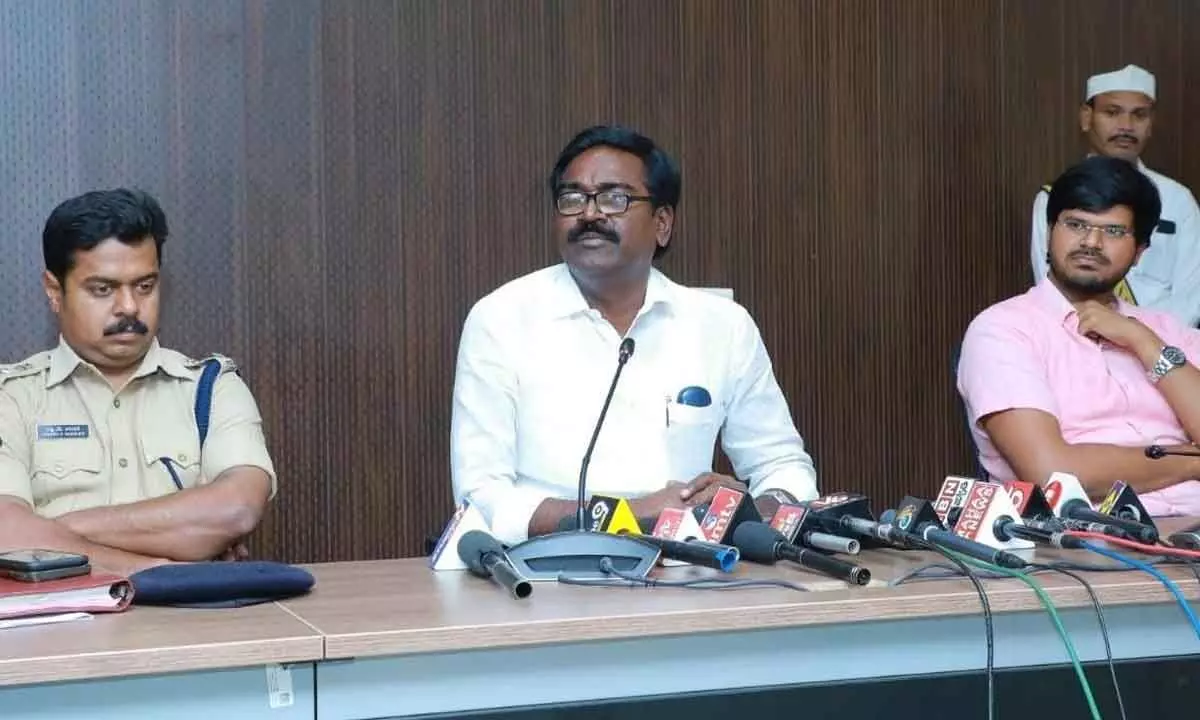 Transport Minister Puvvada Ajay Kumar briefing the media persons at Khammam  on Monday