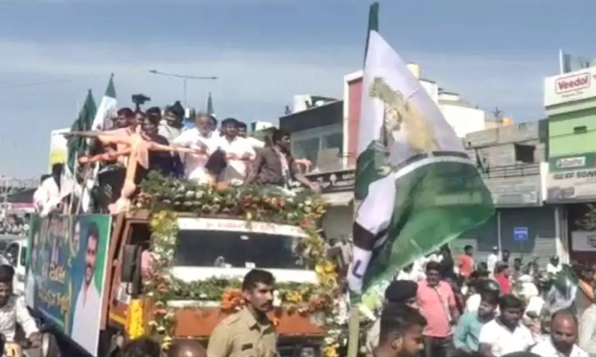 JD(S) MLA holds road show in constituency