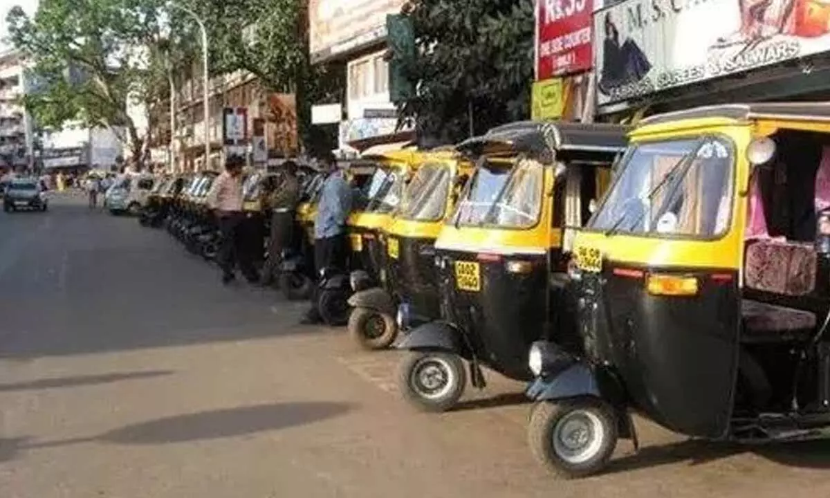 Hyderabad city automen raise a stink over plying of illegal vehicles