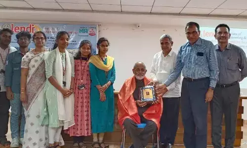 Spiritual Guru Ajit Kumar.Acharya with the staff of Lendi College staff
