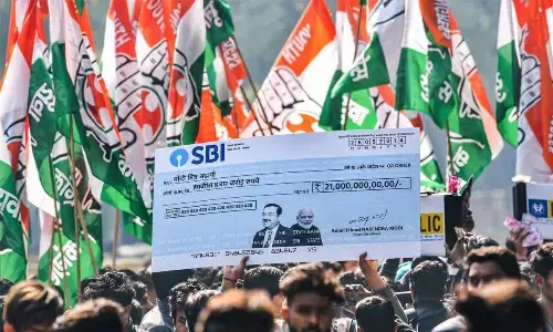 Congress holds protest at Jantar Mantar