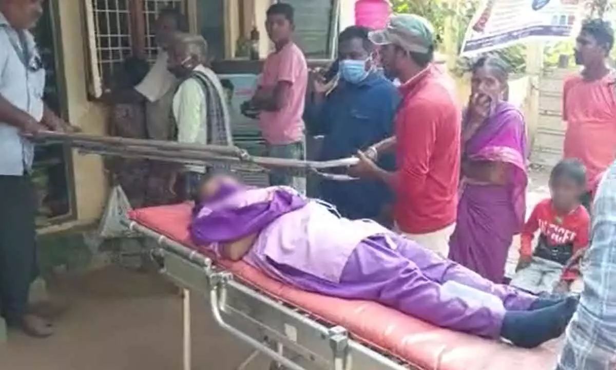 Vizianagaram: Hostel students admitted in hospital