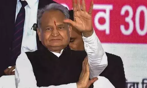 Raj govt puts up hoardings in Jaipur ahead of State budget