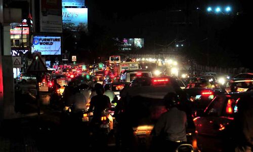 Traffic diversions irritate travelers