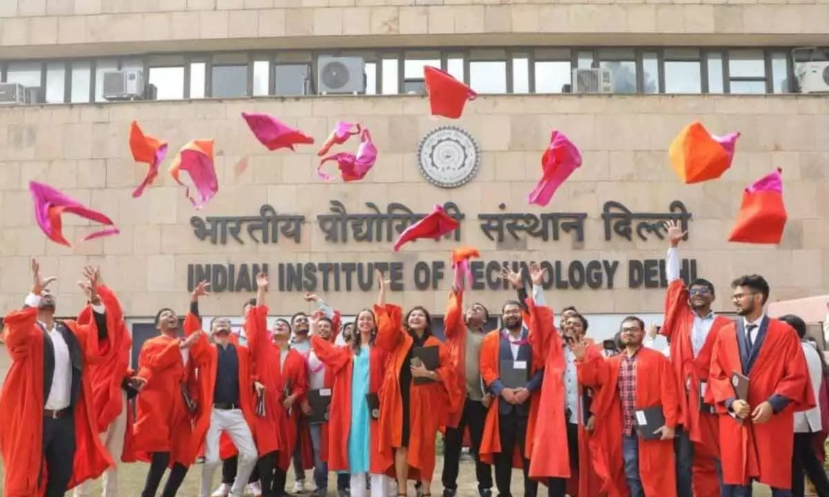 Just 960 IIT graduates got `50 lakh and above annual pay scale in 2022