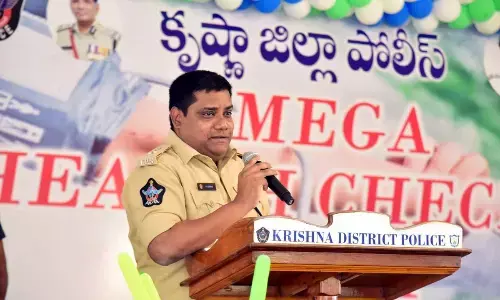 Krishna district SP P Joshuva addressing the gathering at Machilipatnam on Wednesday