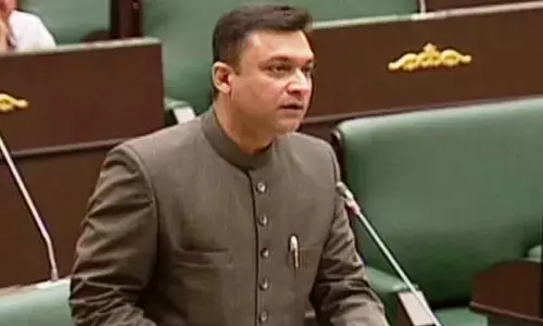 Akbaruddin Owaisi warns govt over police atrocities in old Hyderabad