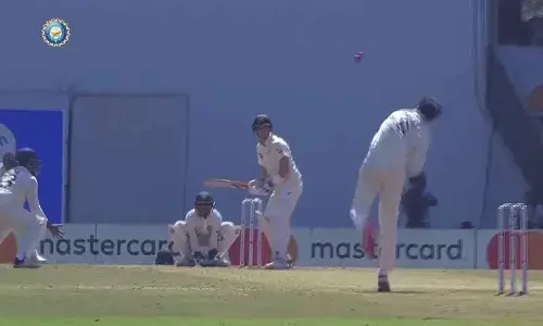 Watch - Absolute Beauty, Jadeja dismantles Smiths stumps, Shastri goes berserk, Labuschagne shocked