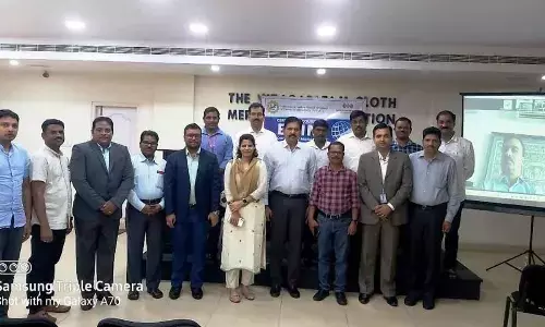 Experts and FAPCCI members at the inaugural of five-day course on export import management organised by the FAPCCI here on Thursday