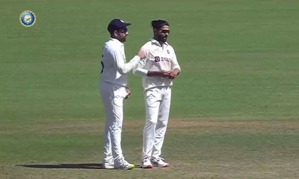 India vs Australia: ICC rules out ball-tampering, fines Jadeja for applying cream on finger