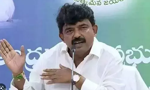 Perni lashes out at Naidu over book on Viveka murder