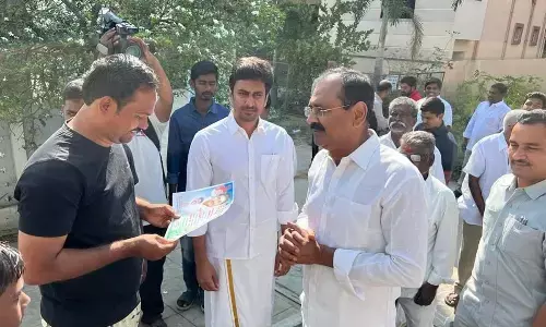 City MLA Bhumana Karunakar Reddy, who began his campaign in support of party candidate Shyam Prasad Reddy contesting in Graduates’ MLC election, meeting a voter in Mangalam area in Tirupati on Sunday