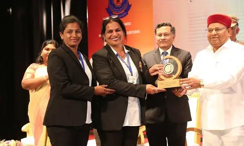 OIS appreciated by Governor of Karnataka at Diksuchi programme