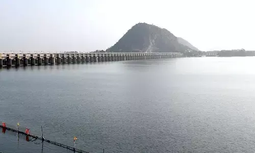 Water storage in Prakasam Barrage