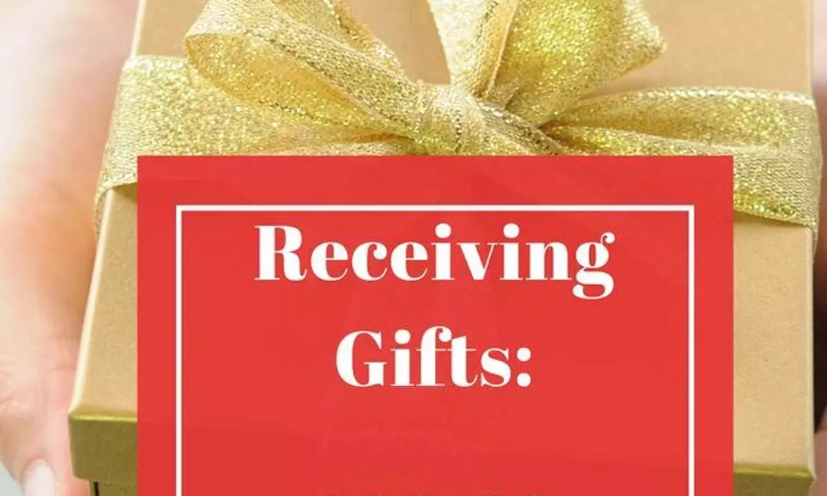 Christmas: How Gift-Giving And Caroling Began | Blog | Weston Nurseries