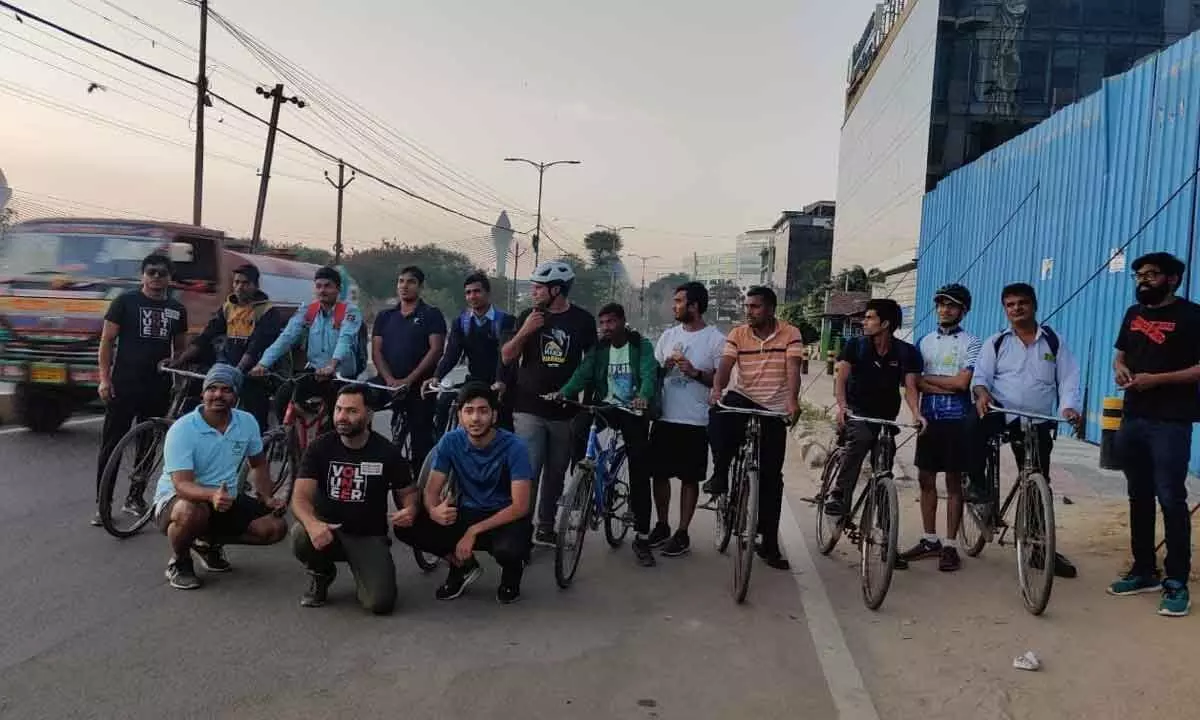 Cycling Communities: Pedalling to promote active mobility in city is their motto