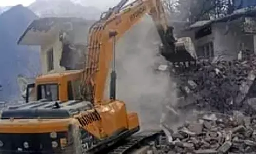 After DDA demolition drive stops, AAP seeks compensation for victims from L-G