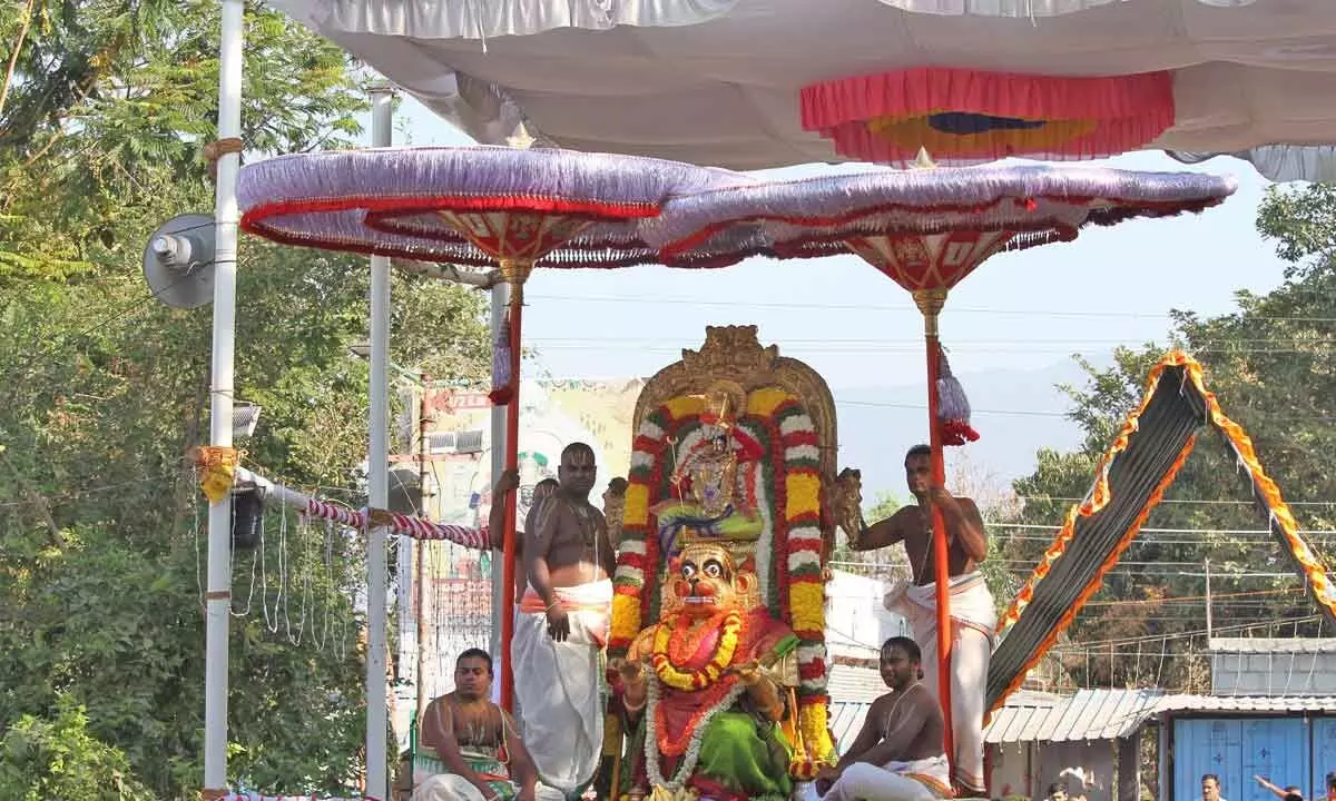 As part of annual Brahmotsavams, Kalyana Venkateswara Swamy is taken out in a procession on Hanumantha Vahanam, at Srinivasa Mangapuram in Tirupati on Thursday